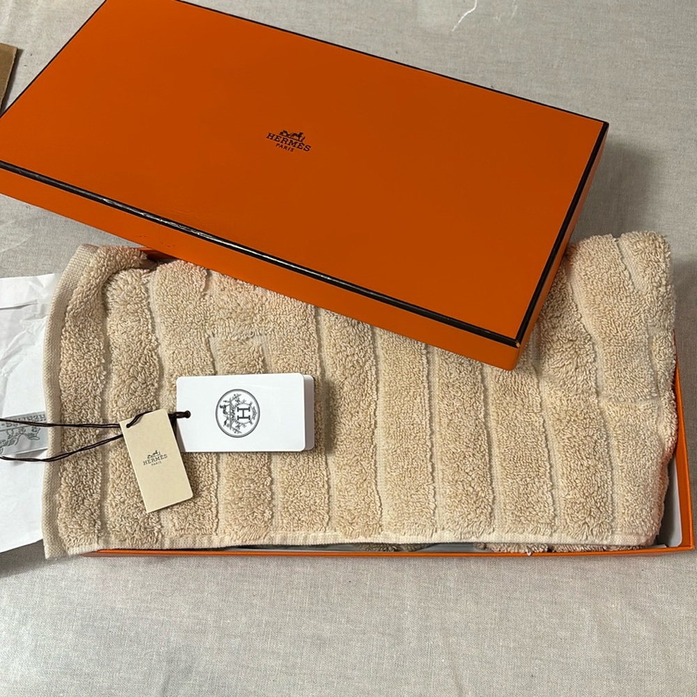 Hermes hand towel
